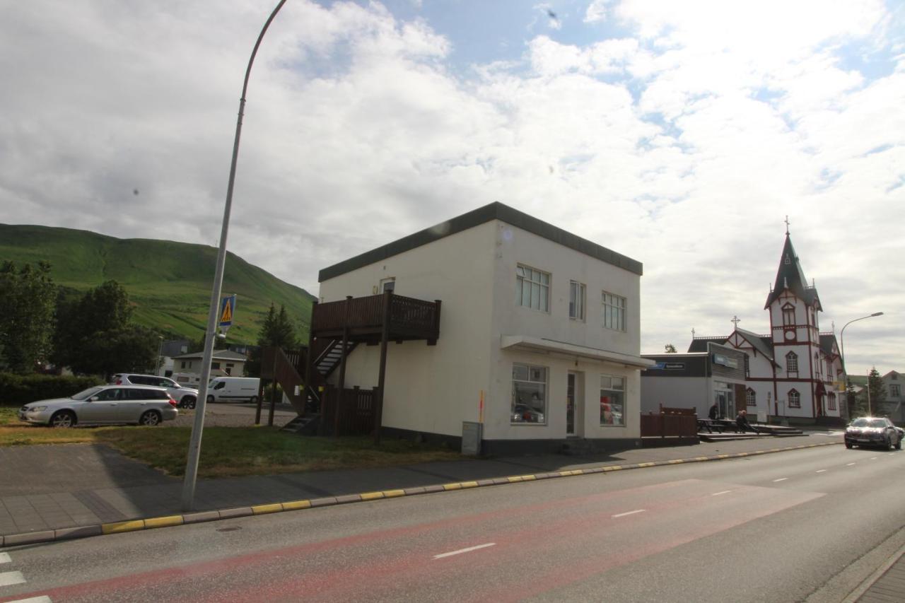 Husavik Apartments Buitenkant foto