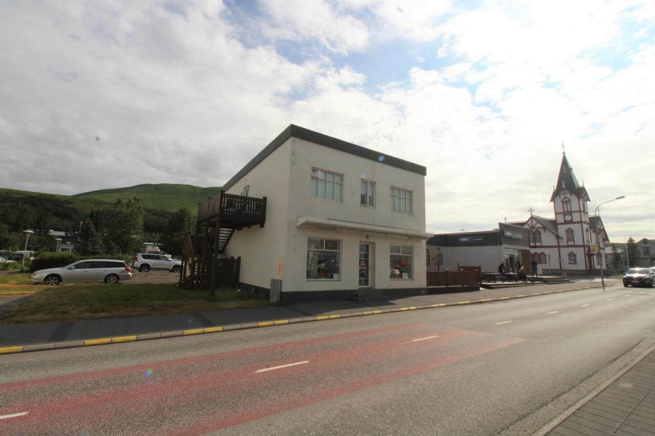 Husavik Apartments Buitenkant foto